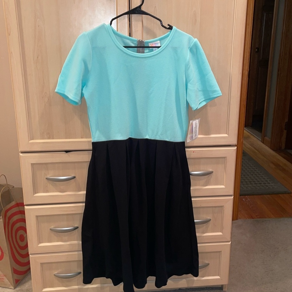 Lularoe Amelia